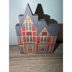 The Cats Meow Village Overholt House 1992 Hometown Christmas Series Wood Decor